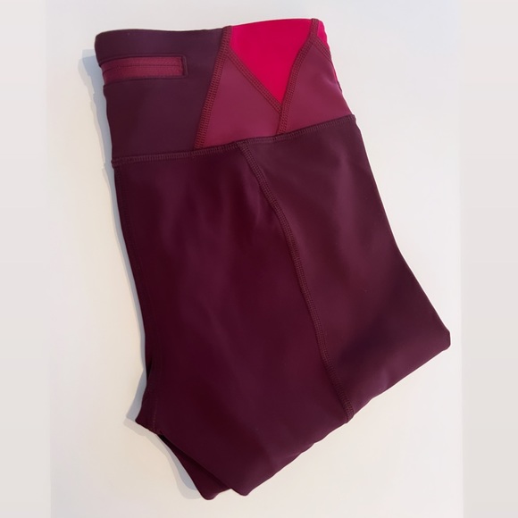 lululemon | Inspire Crop | size 6 | Maroon | rip on leg - Picture 7 of 7